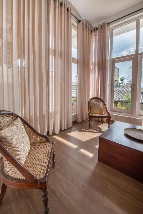 קנדי Swarga Villa